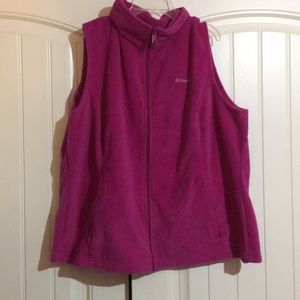 Plus size Columbia fleece vest